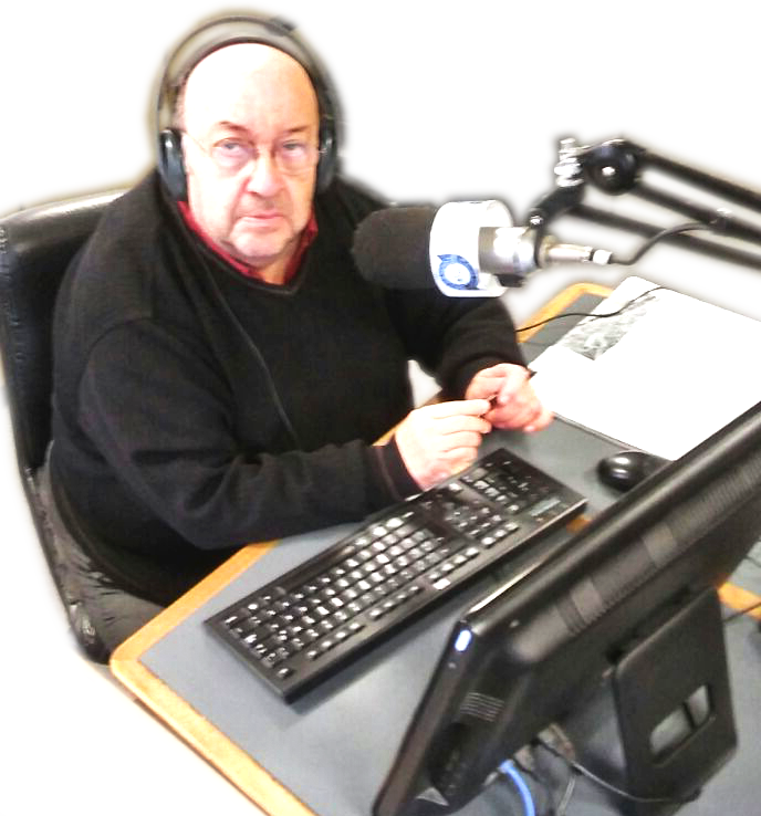 Silvio Huberman, periodista y escritor, conduce "La Buena Nueva" por Concepto FM 95.5 de CABA.