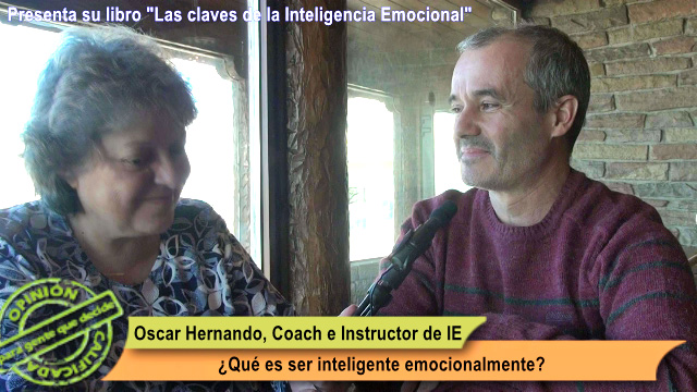 La periodista Patricia Silva entrevista al coach e instructor de IE Oscar Hernando